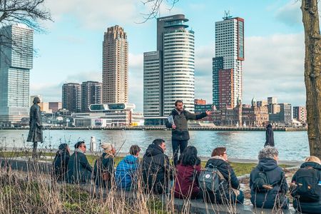 Rotterdam Walk: Hilights, Gems, Architecture & WWII | 2 or 3hrs