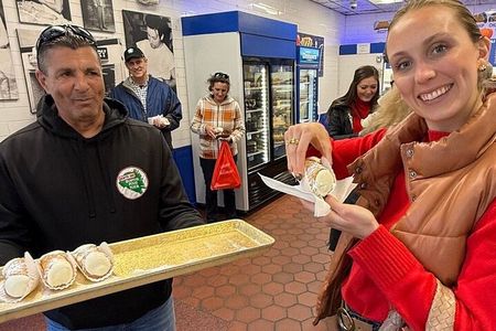 North End Boston Food Tour: Pizza, Pasta, & Pastries