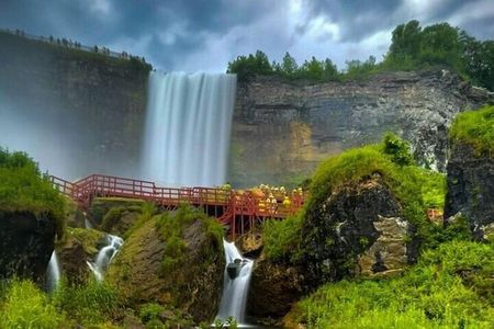 Niagara Bliss Tour With Maid of Mist, Cave of Winds & More (USA)