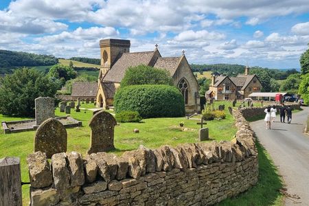 Full Day Cotswolds Tour & Shakespeare's Stratford From London