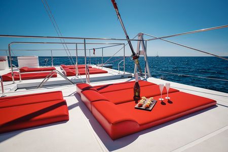 4-Hour Trip on Luxurious Catamaran from Puerto Rico