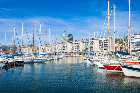 Explore Toulon in 60 minutes with a Local