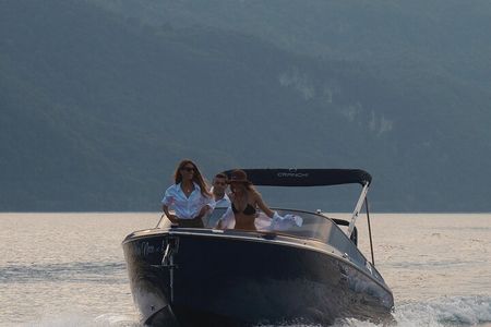 Lake Como luxury cruise and wine tasting