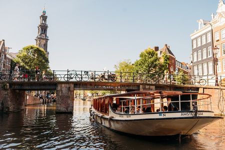 Amsterdam Classic Saloon Boat Canal Cruise with Live Guide