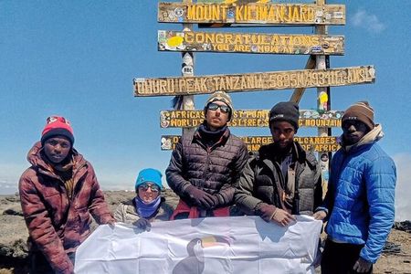 Kilimanjaro Climb via Lemosho Route for 7 Day (All Inclusive)