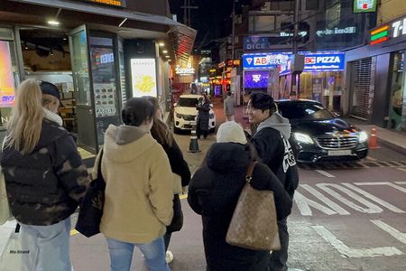 Hongdae Night Culture/Food/Drinking game Tour with K-space