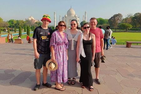 2 Days Overnight Taj Mahal & Agra Tour from Delhi