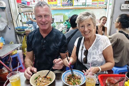 Ho Chi Minh City Street Food Tour & Sightseeing By Motorbike