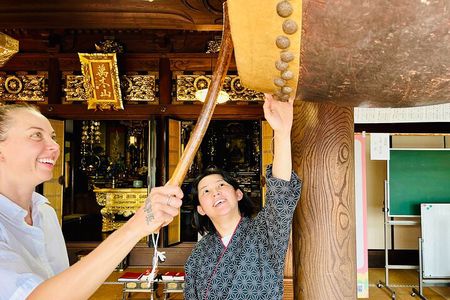 Near Kyoto: Cultural Stay in temple with experience & local tour