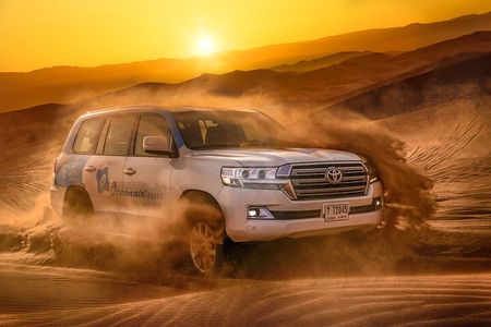 Dubai Premium Red Dunes Safari, Camels & 5* BBQ at Al Khayma camp