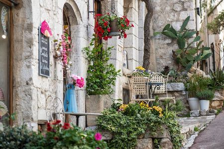 Cannes, Antibes, and St Paul de Vence Full-day from Nice Small-Group Tour