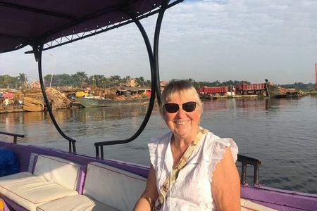 2-Hours village walk and Lake Victoria cruise from Entebbe 