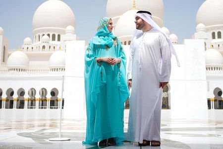 Dubai to Abu Dhabi Full Day City Tour with Mosque, Royal Palace