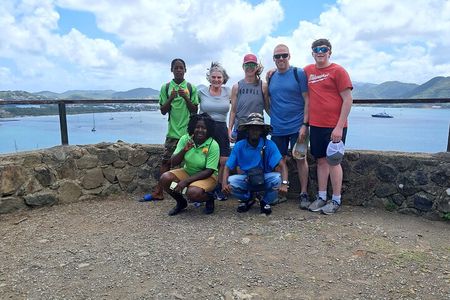 Horse Ride and Hike Tour to Pigeon Island with Lunch with Dore's