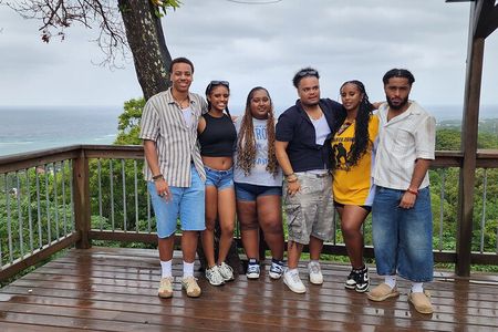 Roatán Ron and Chocolate Custom Tour.