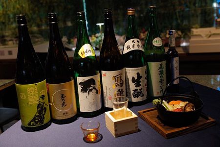 Cherry blossom & Japanese Sake Tasting in Shinjuku 