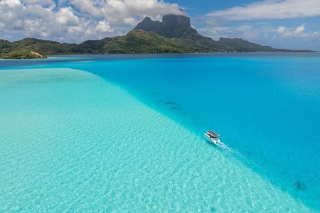 Bora Bora Private Electric Boat Experience