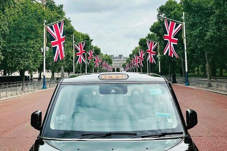 Private London Tour in an Iconic Electric Black Cab