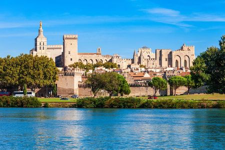 Explore Avignon in 60 minutes with a Local