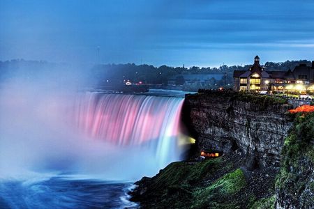 Niagara Falls Evening Illumination Tour with Maid Boat Ride