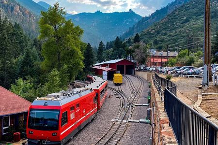  Pikes Peak E-Golf Cart Historic Tour of Manitou Springs