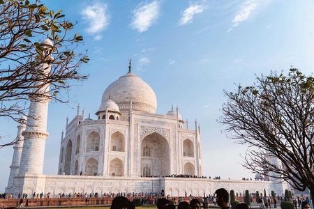 Private Sunrise Taj Mahal & Agra Fort Tour with Car & Breakfast