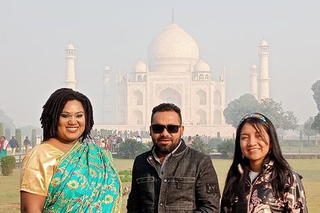 Taj Mahal & Agra Fort Private Tour from Delhi by Car with 5* Meal