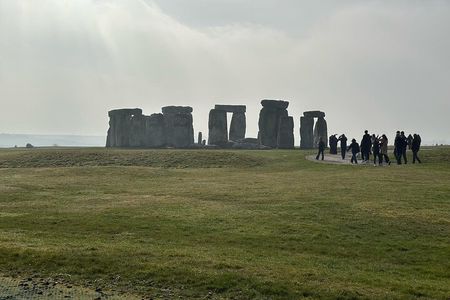 Stonehenge and Bath Private Black Cab Tour with Hotel Pick Up