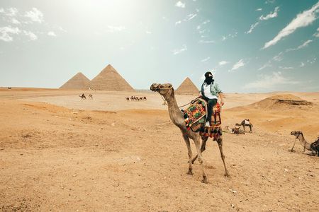 Giza Pyramids and Royal Mummies: Full-Day Cairo Tour