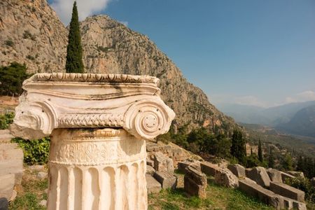 Delphi, Arachova, Hosios Loukas/Thermopylae Full-Day Private Tour