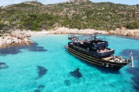 8-hour tour of the La Maddalena Archipelago Ponte VIP