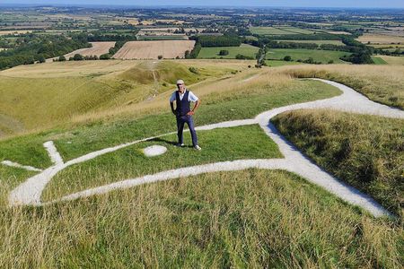 Private Wiltshire Mystical & Dragons Driving Tour with Guide