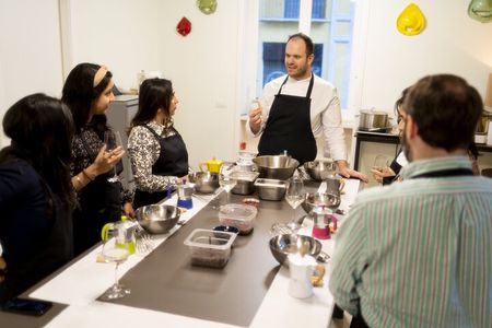 Pizza Cooking Class with Tiramisù and Wine Tasting in Milan
