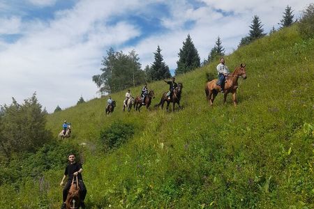 Legends of Issyk-Kul: Burana Tower & Lake Tour from Bishkek