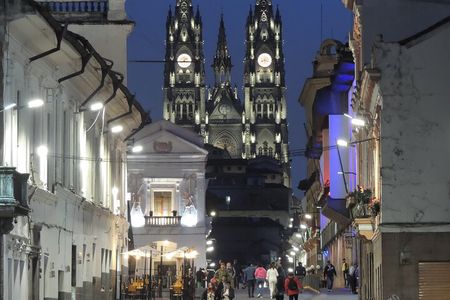 Private Quito City Tour By Night