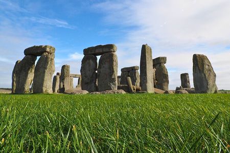 Expert Archaeologist - Private Stonehenge, Bath and Avebury Tour