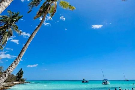 Isla Contoy & Isla Mujeres All inclusive with Buffet & open Bar