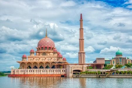 Putrajaya Pink Mosque & Blue Mosque Shah Alam Tour | Kuala Lumpur