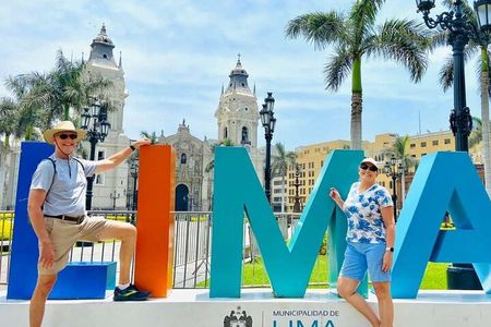 Historical city tour of Lima, Miraflores and Catacombs