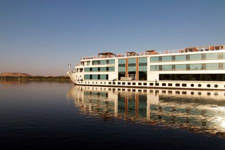 Private 8-Day Trip: Cairo, Giza, Nile Cruise & Abu Simbel by Air