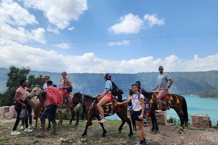 Day Trip to Wonchi Crater lake
