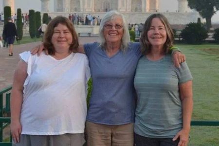 Private Sunrise Tour of Taj Mahal & Agra Fort from Delhi