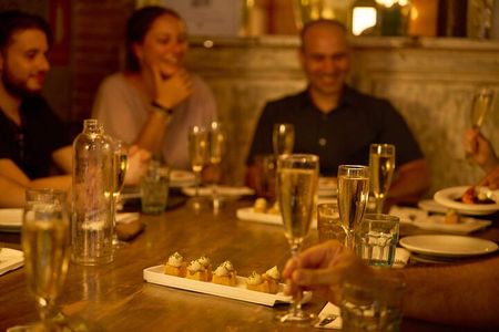Barcelona: El Born Gourmet Food & Wine Tasting Small Group Tour 