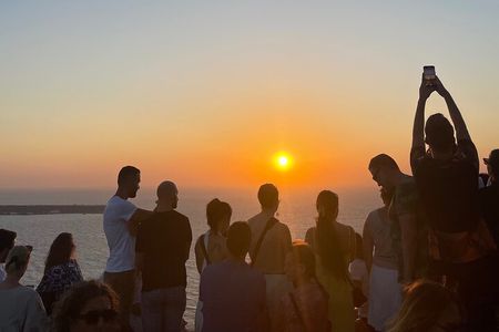 Morning Escape in Santorini: A Day Tour of Island Beauty