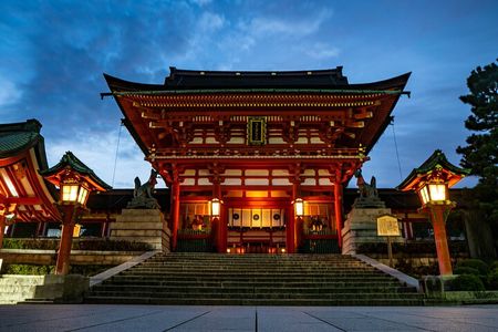 Kyoto Customizable Private Walking Tour with Guide 