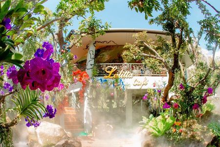 Chiang Mai to Chiang Rai: White Temple, Blue Temple, Lalitta Cafe