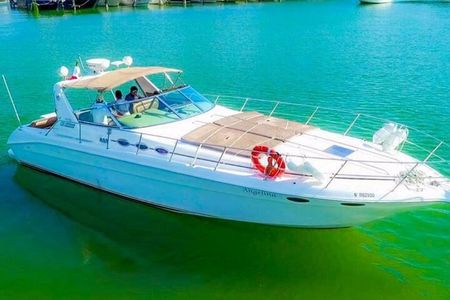 Luxury Private Yacht Rental by the Turquoise Waters of the Caribbean.