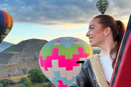 Hot Air Balloon Flight and Tour of the Majestic Pyramids