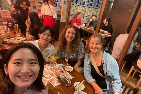 Tokyo: Best dishes & drinks tour at Japanese bar in Shibuya!
