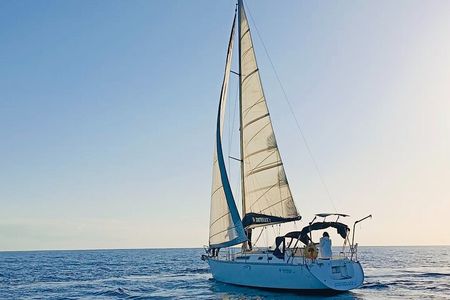One day excursion on a sailing boat in the Gulf of Alghero